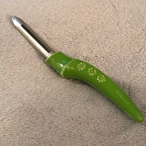Vintage Green Vegetable Peeler